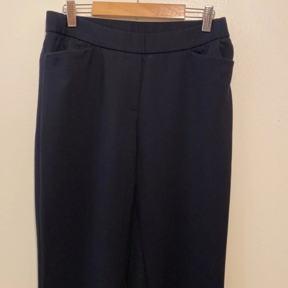 J.Jill black ponte slim leg pants . Size Xs